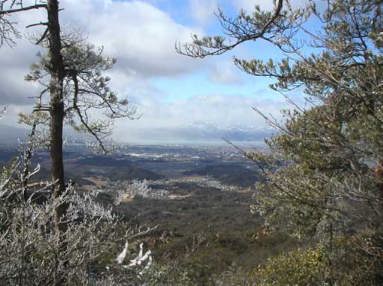 �R��������i�΂ƑΊ݂̎R